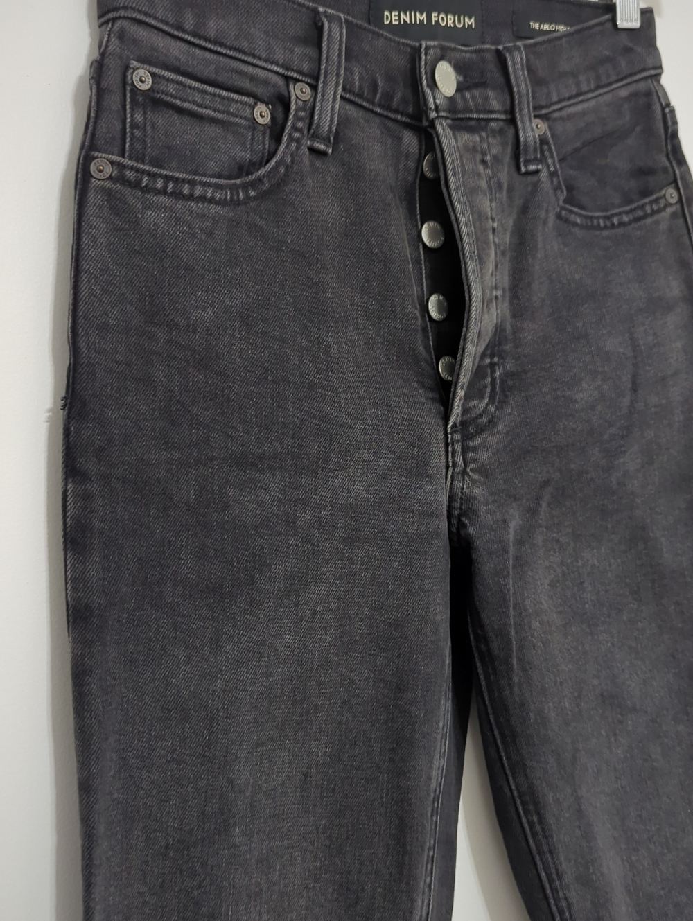 Denim Forum Arlo Jeans High Rise Straight Washed Black Frayed Hem Size 24 - Picture 5 of 8